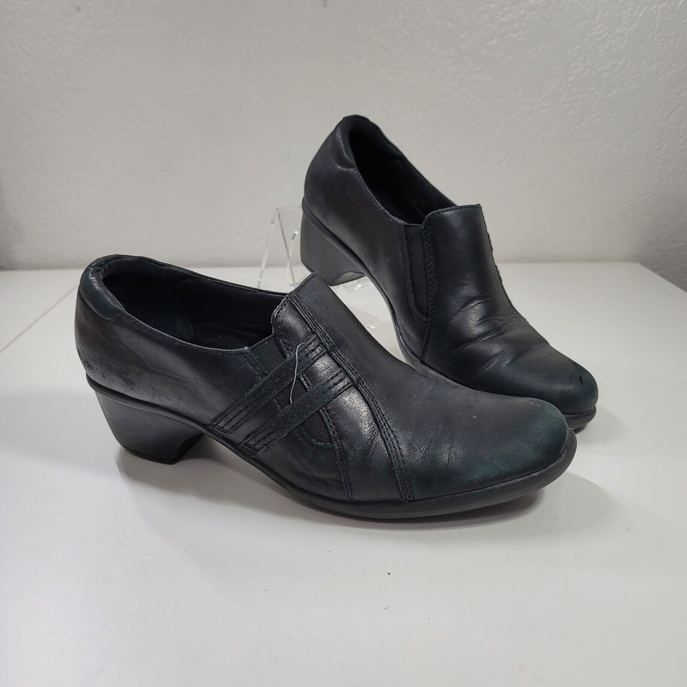 Clark's Bendables Womens Size 8.5 Black Leather Heeled Slip On Casual Dress Shoe